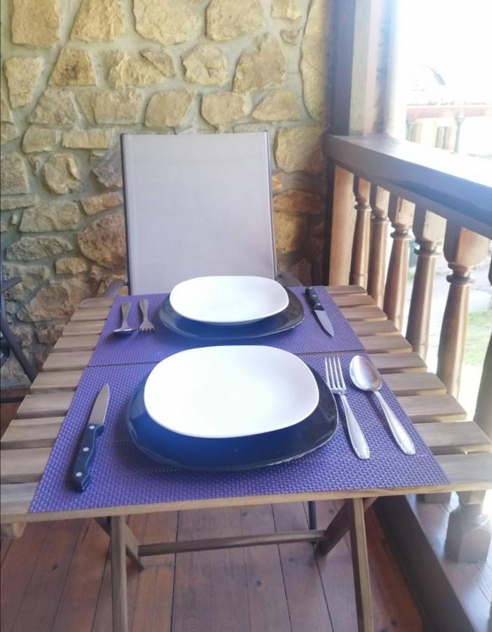 Casa Rural Apartamentos Angel Inguanzo Arenas De Cabrales Екстериор снимка